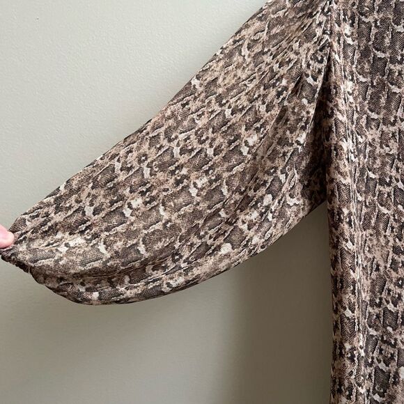 Veronica M snake print Wrap Top ladies blouse Size XS - Picture 3 of 4